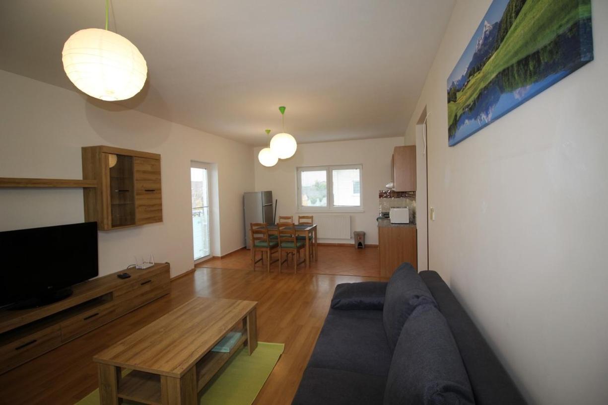 Apartman 502 Ruzindol Extérieur photo