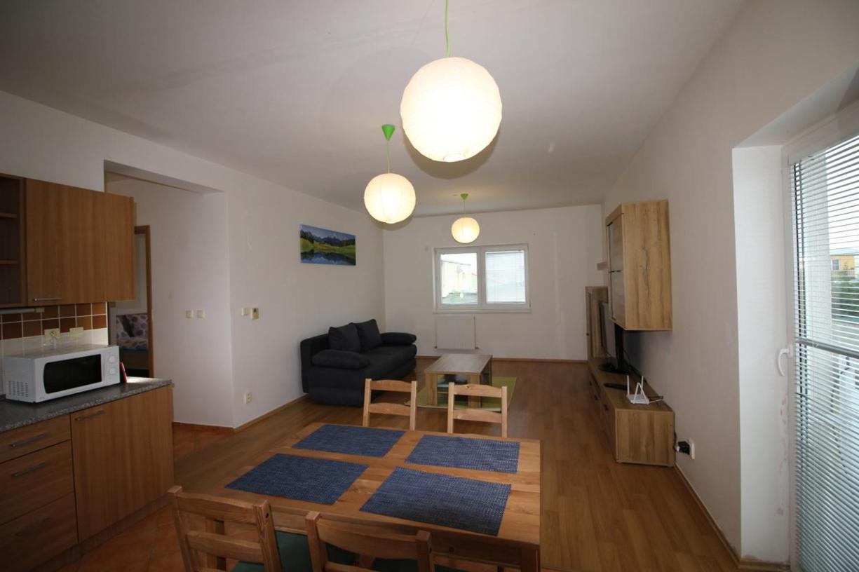 Apartman 502 Ruzindol Extérieur photo