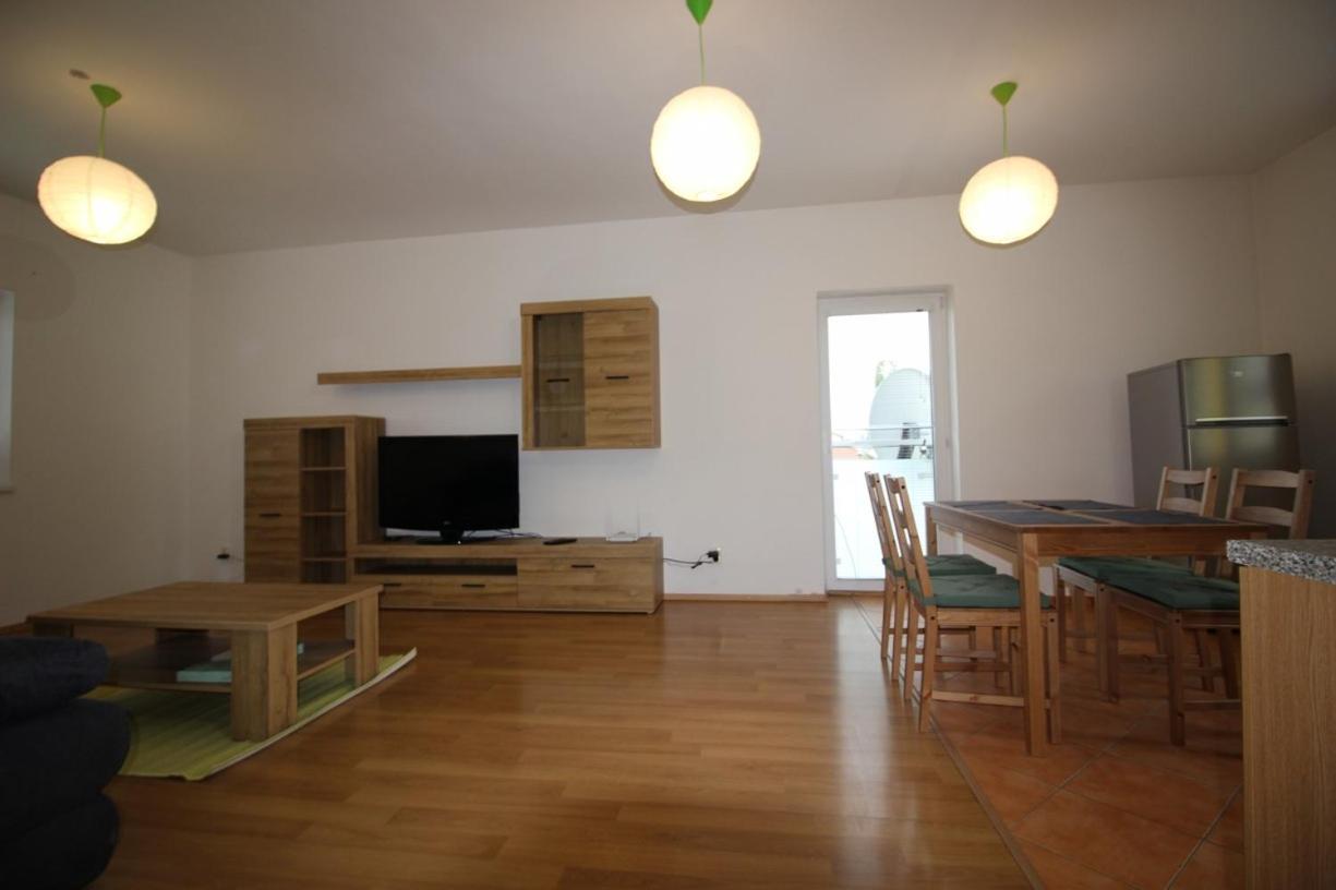 Apartman 502 Ruzindol Extérieur photo